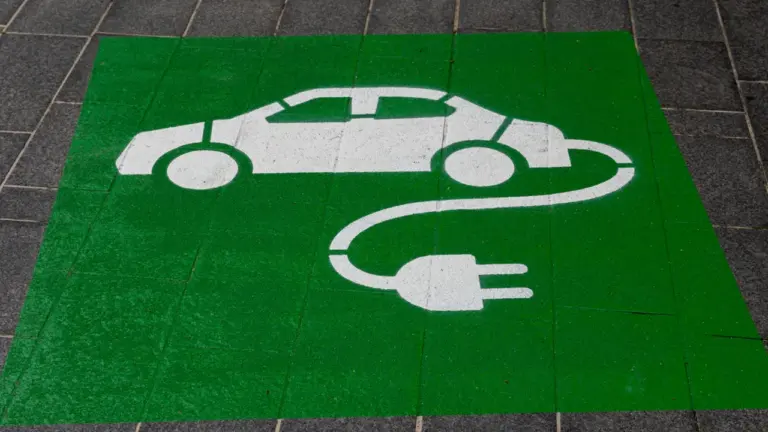 Bensiin, diisel või elektriauto: kuidas planeerida pere transpordikulusid 2026