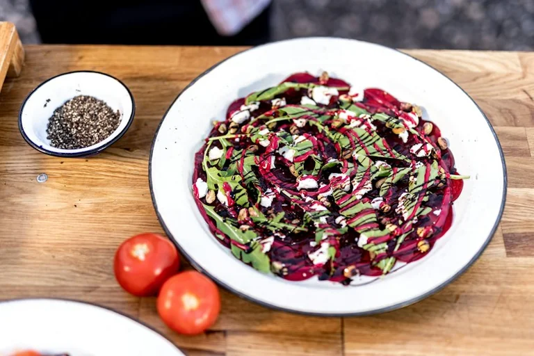 Ahjupeedi ja odrakruubi salat sügiseseks töölõunaks